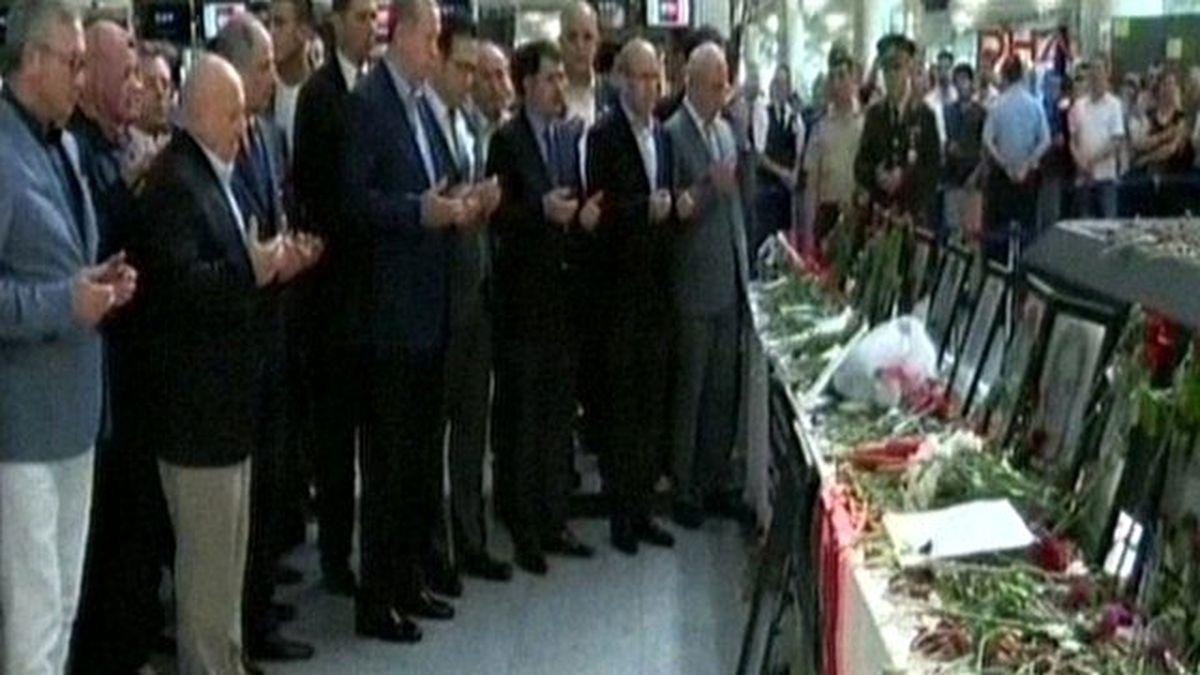 Cumhurbaşkanı Erdoğan Patlamanın Yaşandığı Atatürk Havalimanı'nda