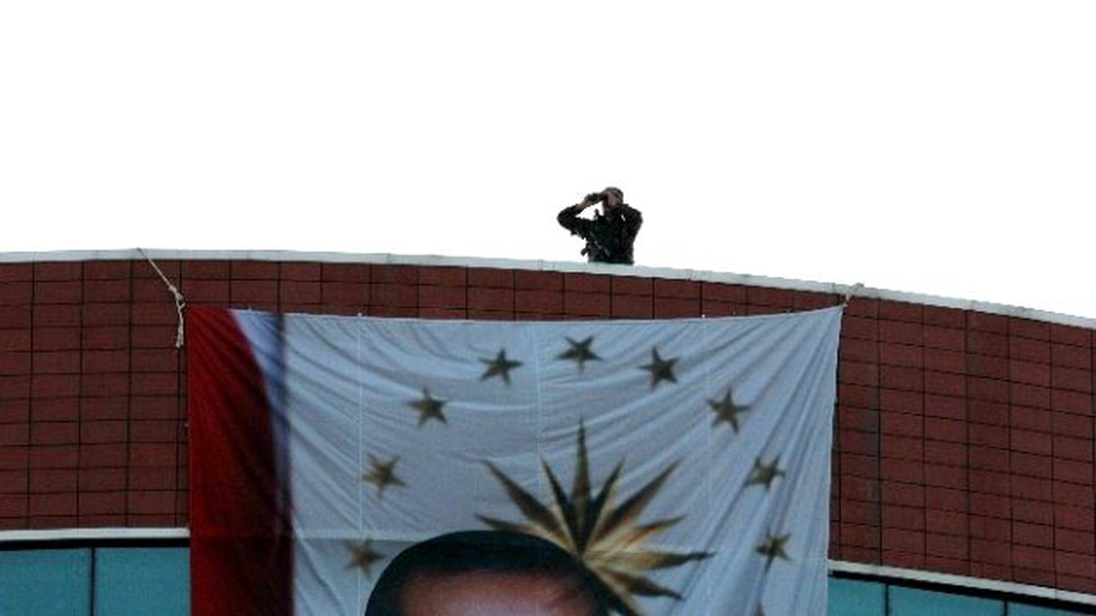 Cumhurbaşkanı Recep Tayyip Erdoğan Gaziantep Havalimanı\'nda