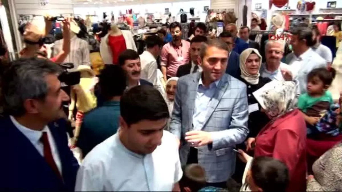 Diyarbakır AK Parti İstanbul\'dan Diyarbakır\'daki Terör Mağdurlarına Bayram Hediyesi