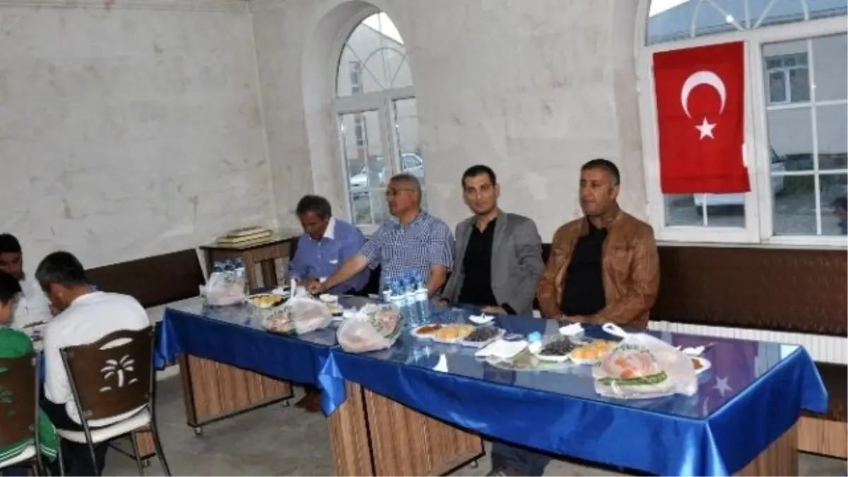 Eleşkirt Kaymakamı; "Ramazan Bitiyor Evimde Bir Gün İftar Yapabildim"