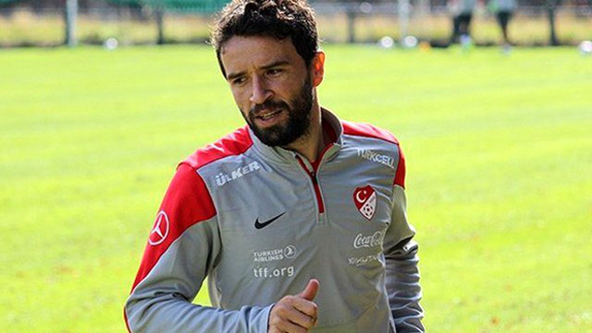 Fenerbahçe, Gökhan Gönül'ün Müzedeki Formasını Kaldırdı