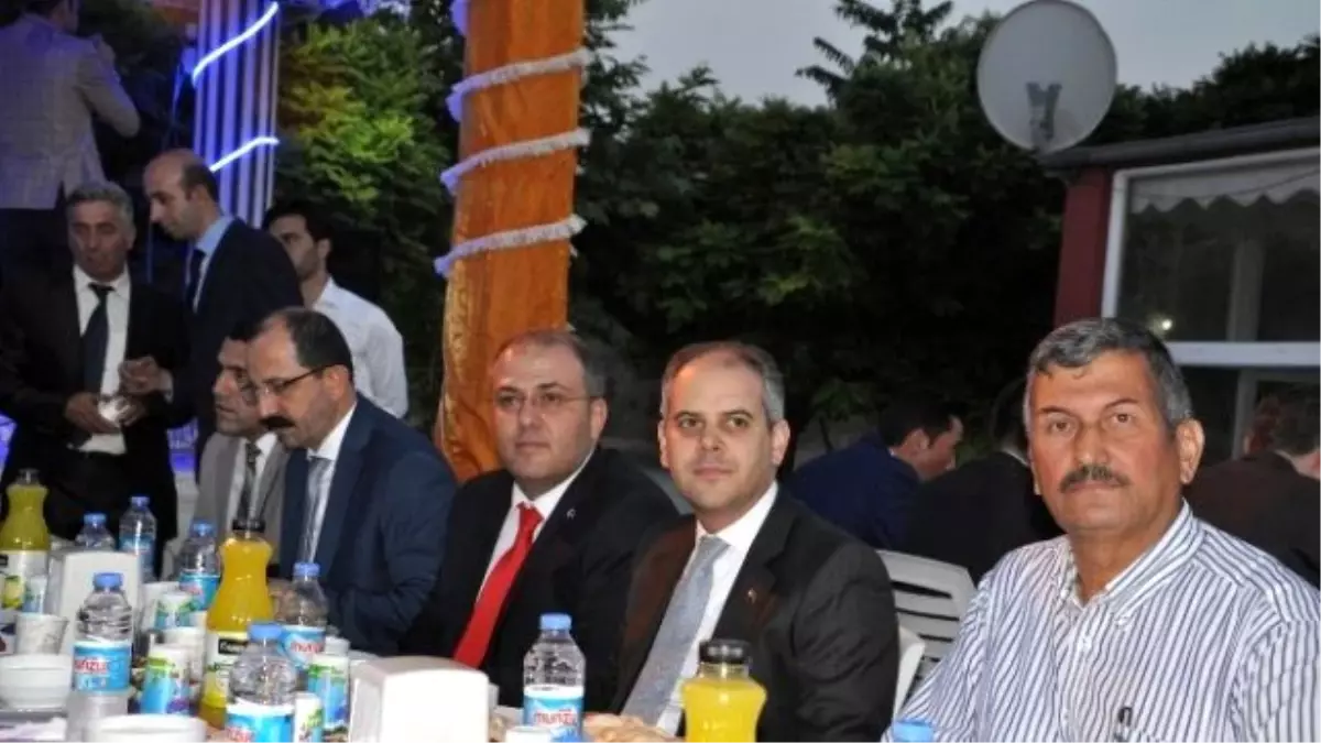 Gençlik ve Spor Bakanı Kılıç, Tunceli\'de İftara Katıldı