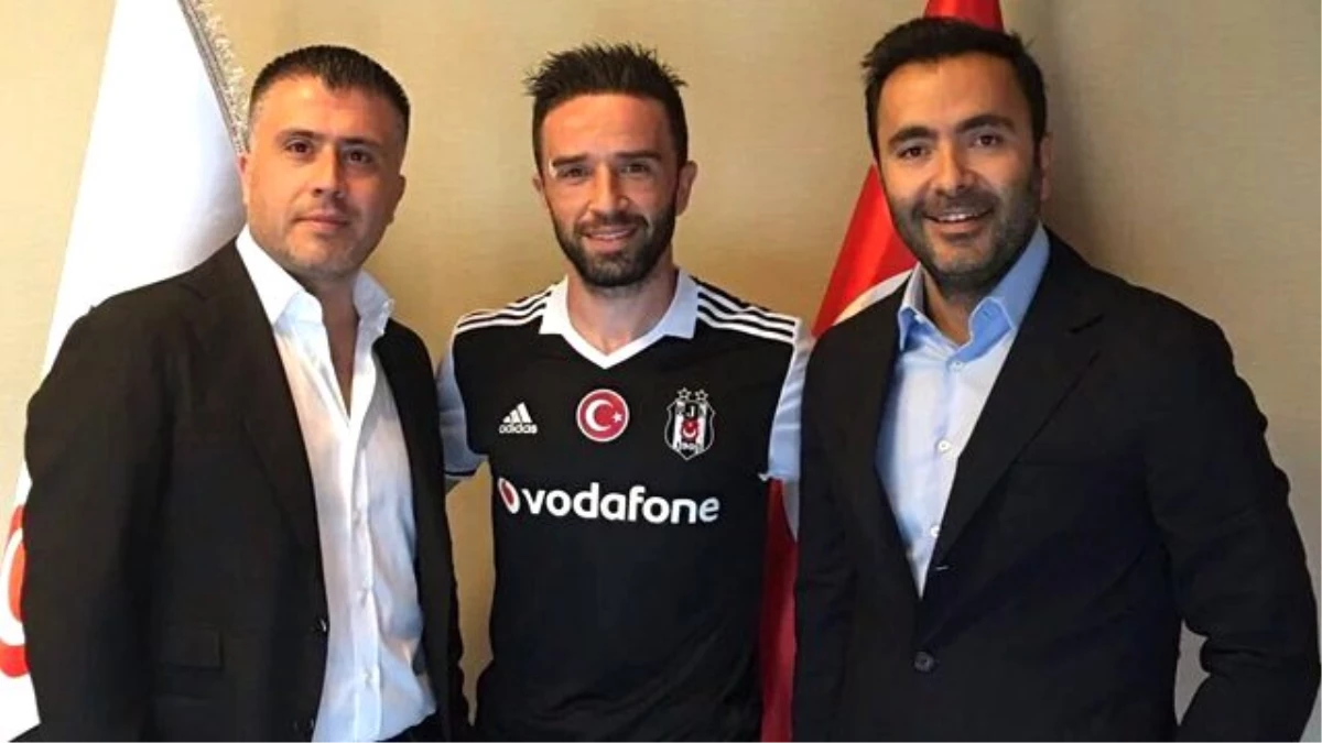 Gökhan Gönül, Lig Devam Ederken Beşiktaş\'a İmza Atmış