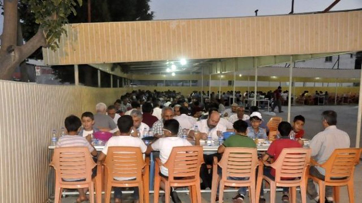 İkbal-Der Üyeleri İftarda Buluştu