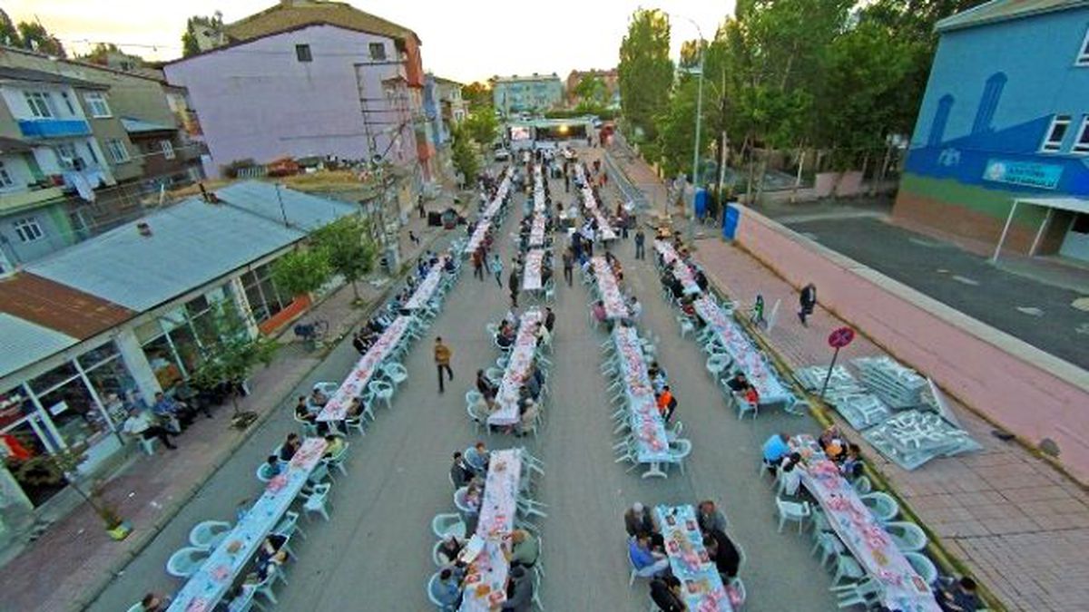Ilıca\'daki Gönül Sofrasından Teröre Lanet Yağdı…