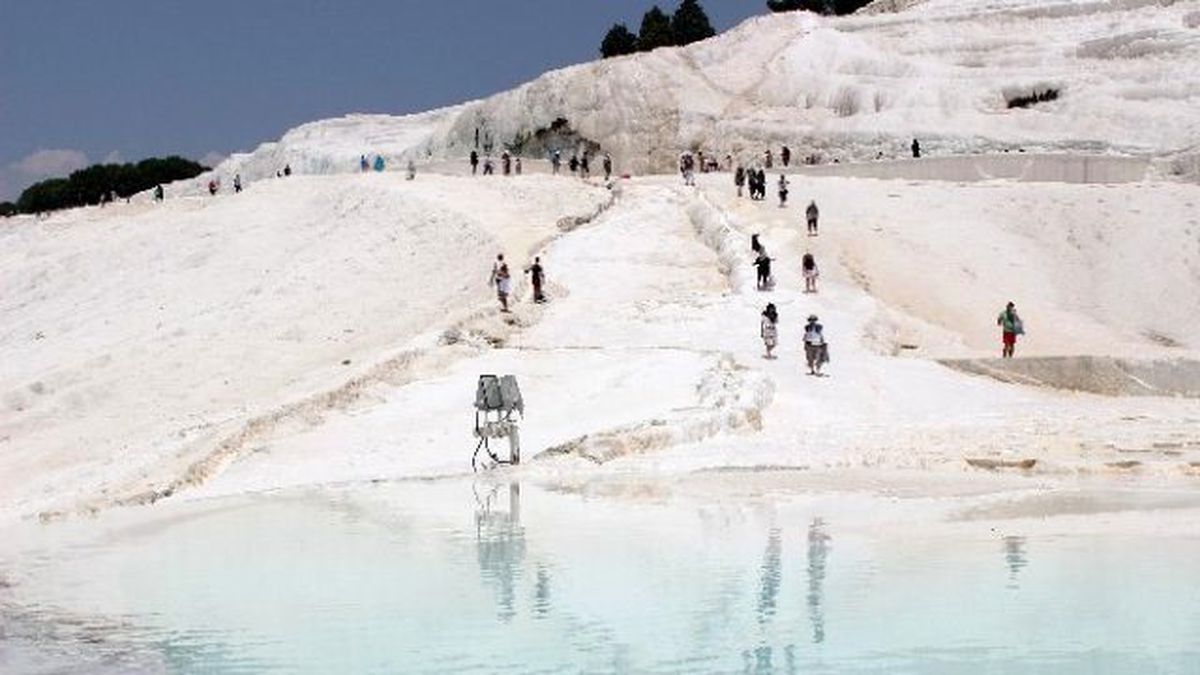 Pamukkale Travertenleri Bayramı Sessiz Geçirecek