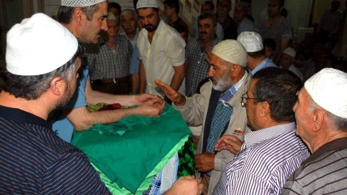 Salihli\'de Sakal-ı Şerif Heyecanı