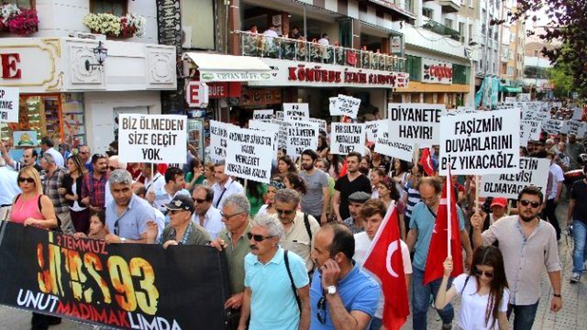 Sivas\'ta Hayatını Kaybedenler Eskişehir\'de Anıldı