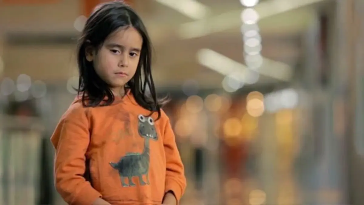 UNICEF\'in Deneyi Yoksul Çocuklara Karşı Davranışı Gözler Önüne Seriyor