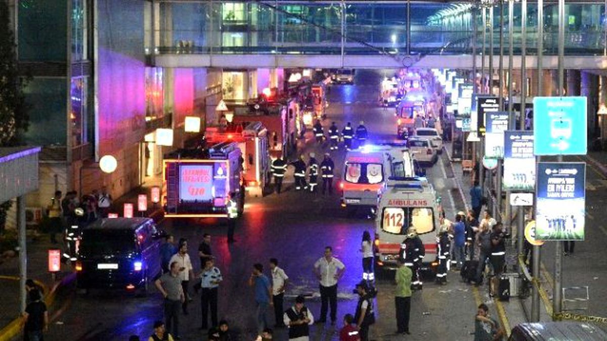 Atatürk Havalimanı'ndaki Saldırıyla İlgili Gözaltı Sayısı 27'ye Çıktı