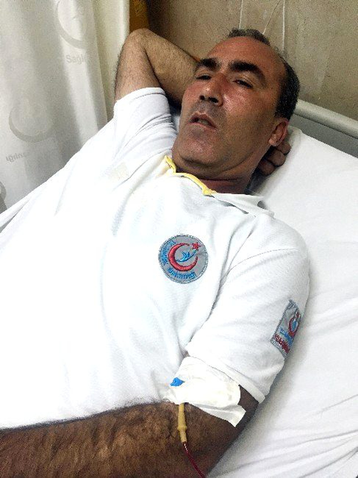 Hasta Yakınları Ambulans Sürücüsünü Darp Etti