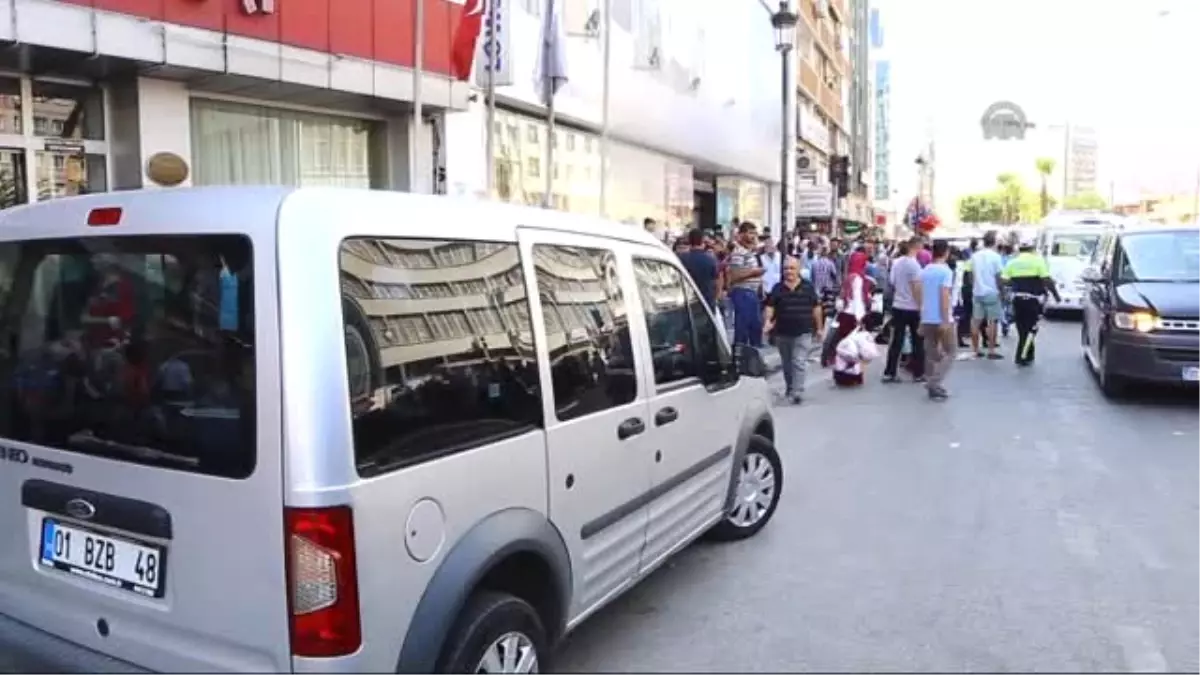 Mağazada "Bomba Var" Diye Bağırdılar