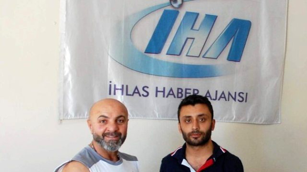 Milli Sporcu Hicri Sevim\'den İha\'ya Plaket