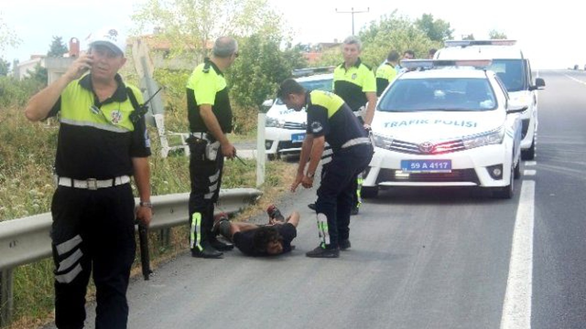 Polisten Kaçan Otomobil Sürücüsü Kıskıvrak Yakalandı