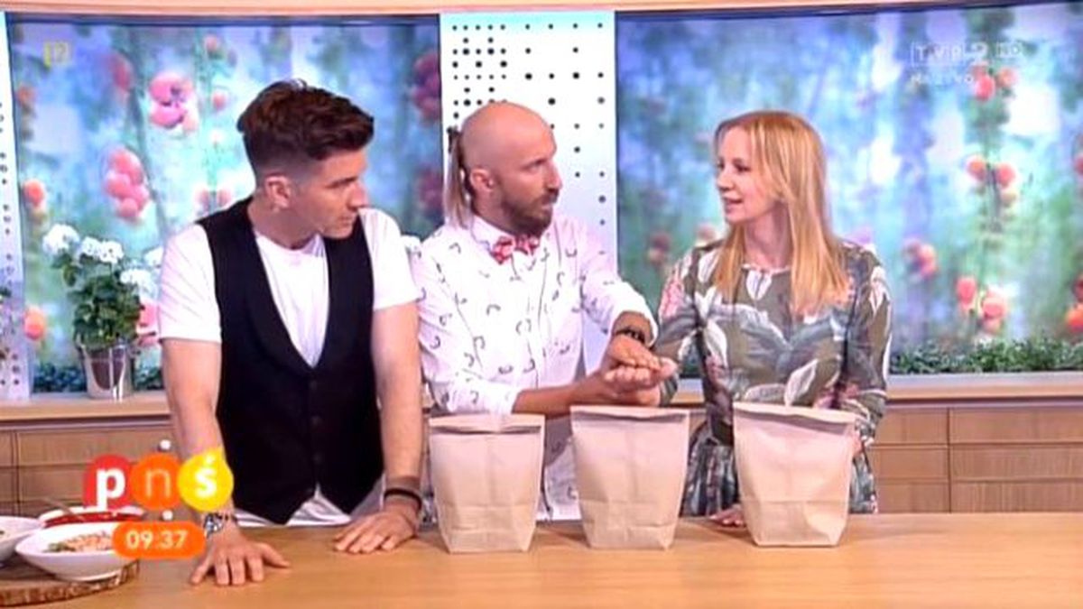 Polonyalı İllüzyonist Sunucunun Eline Çivi Saplattı