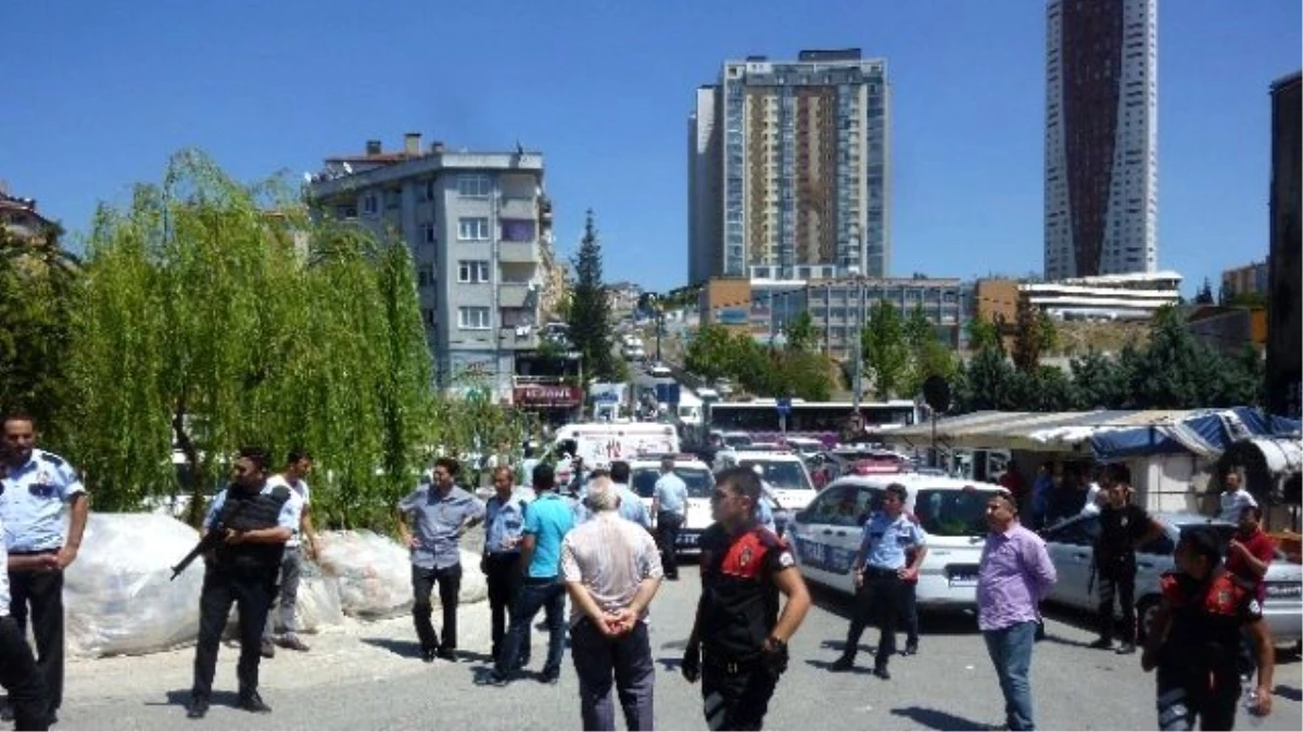 Ataşehir\'de İki Aile Arasında Çıkan Kavgaya Polis Müdahalesi