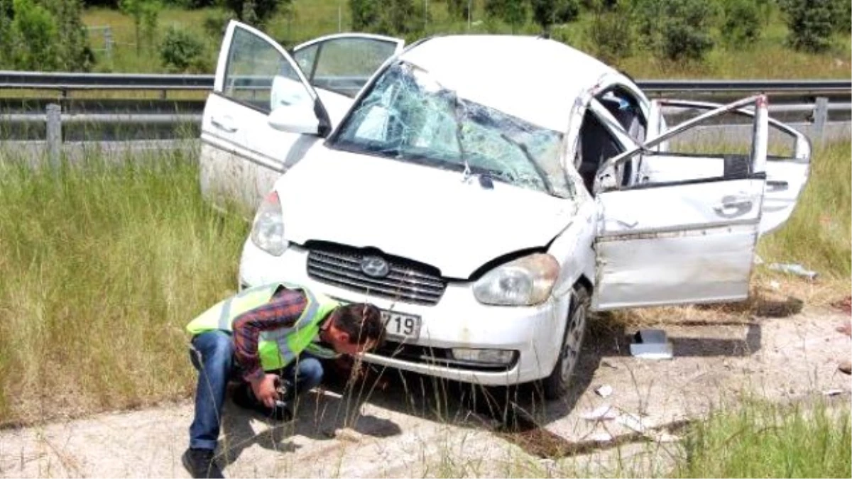 Bolu\'da Otomobil Takla Attı: 4 Yaralı