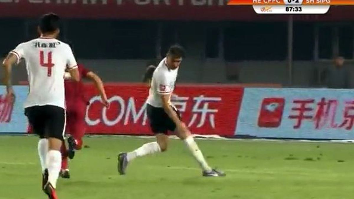 Ersan Adem Gülüm, Rakibini Durduramayınca Topu Kalesinde Gördü