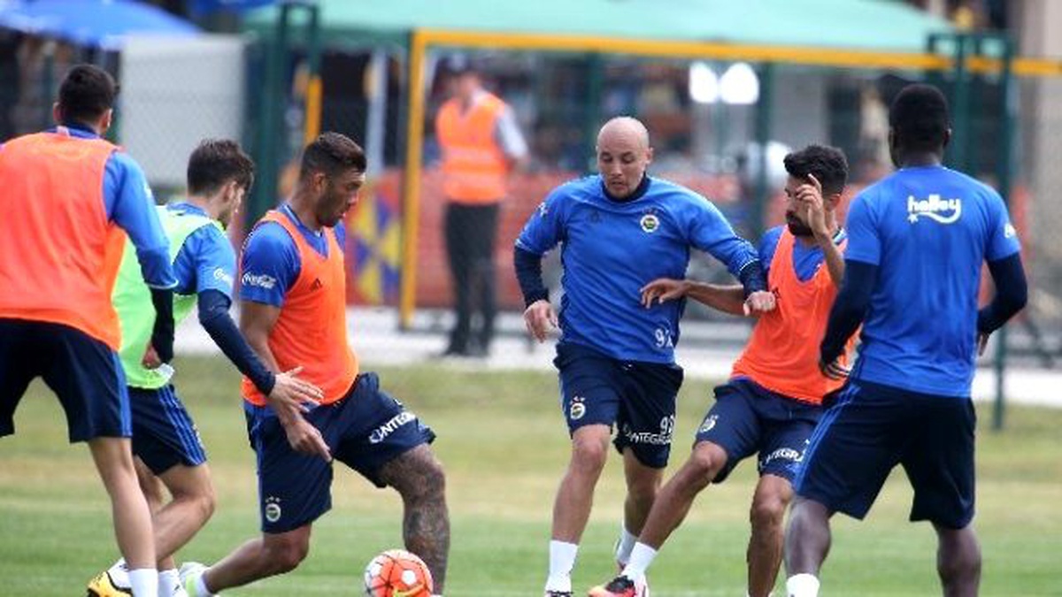 Fenerbahçe, Yeni Sezon Hazırlıklarını Sürdürüyor