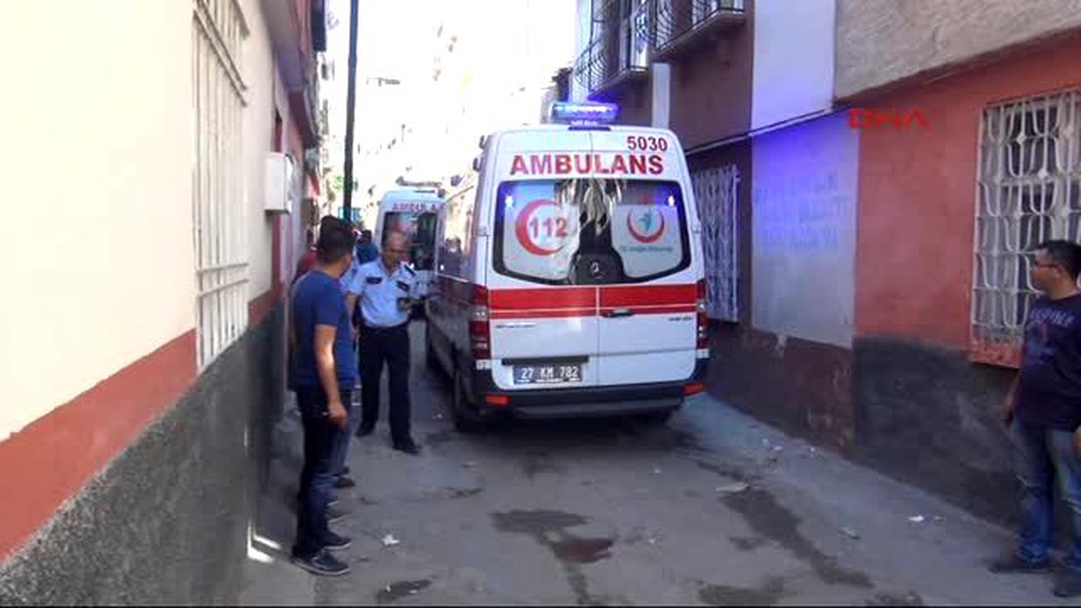 Gaziantep\'te Akraba Aileler Arasında Kavga: 7 Yaralı
