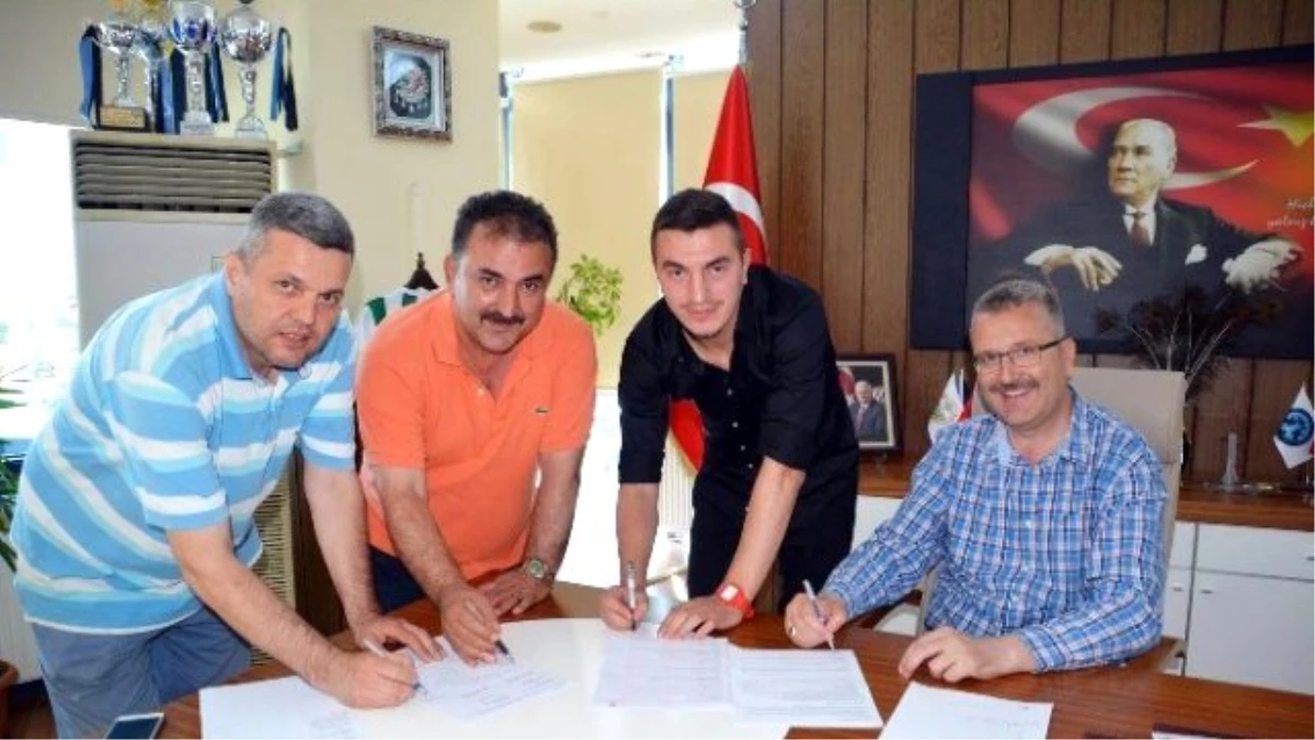 Karacabey Belediyespor İlk Transferini Yaptı