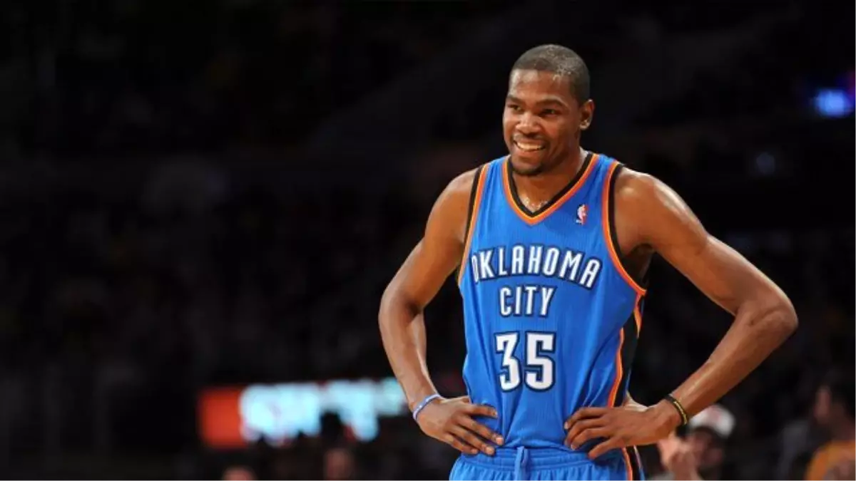 Oklahoma City Taraftarı, Transfer Olan Kevin Durant\'ın Formasını Yaktı