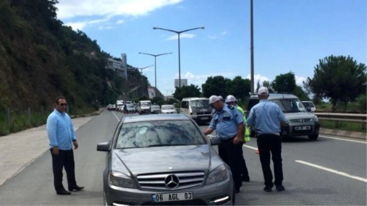 Polisten Sürücülere Ramazan Bayramı Tatilinde Çikolatalı Uyarı