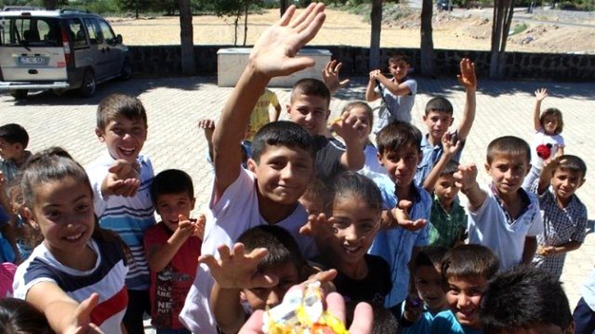 Yavuzeli\'nde Arefe Günü Kabristan Ziyareti