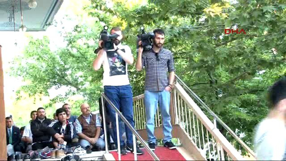 Bahçeli, Alparslan Türkeş\'in Kabrini Ziyaretinin Ardından Açıklamalarda Bulundu