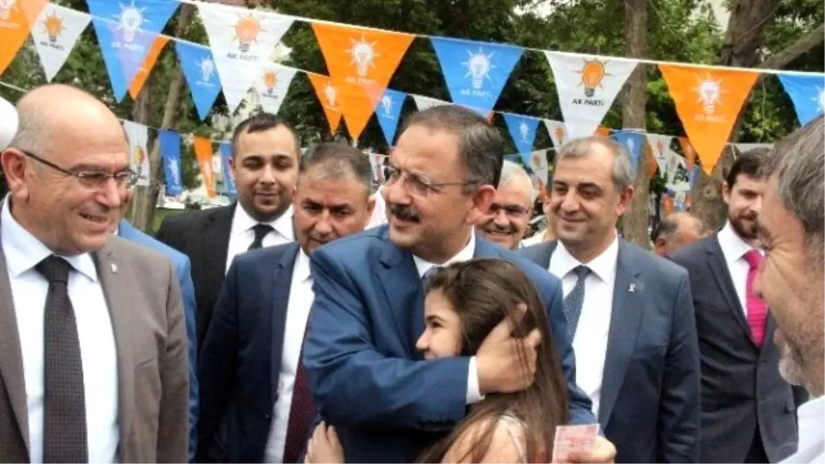 Bakan Özhaseki: "Terör Örgütü Bitti, Can Çekişiyor"