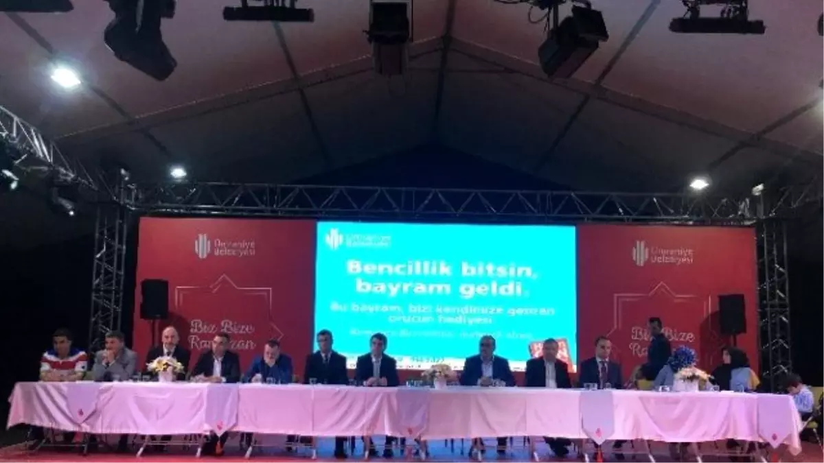 Başkan Hasan Can, Vatandaşlar ve İlçe Protokolü ile Bayramlaştı