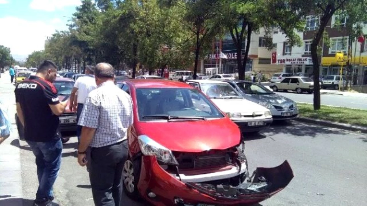 Başkent\'te Trafik Kazası: 1 Yaralı