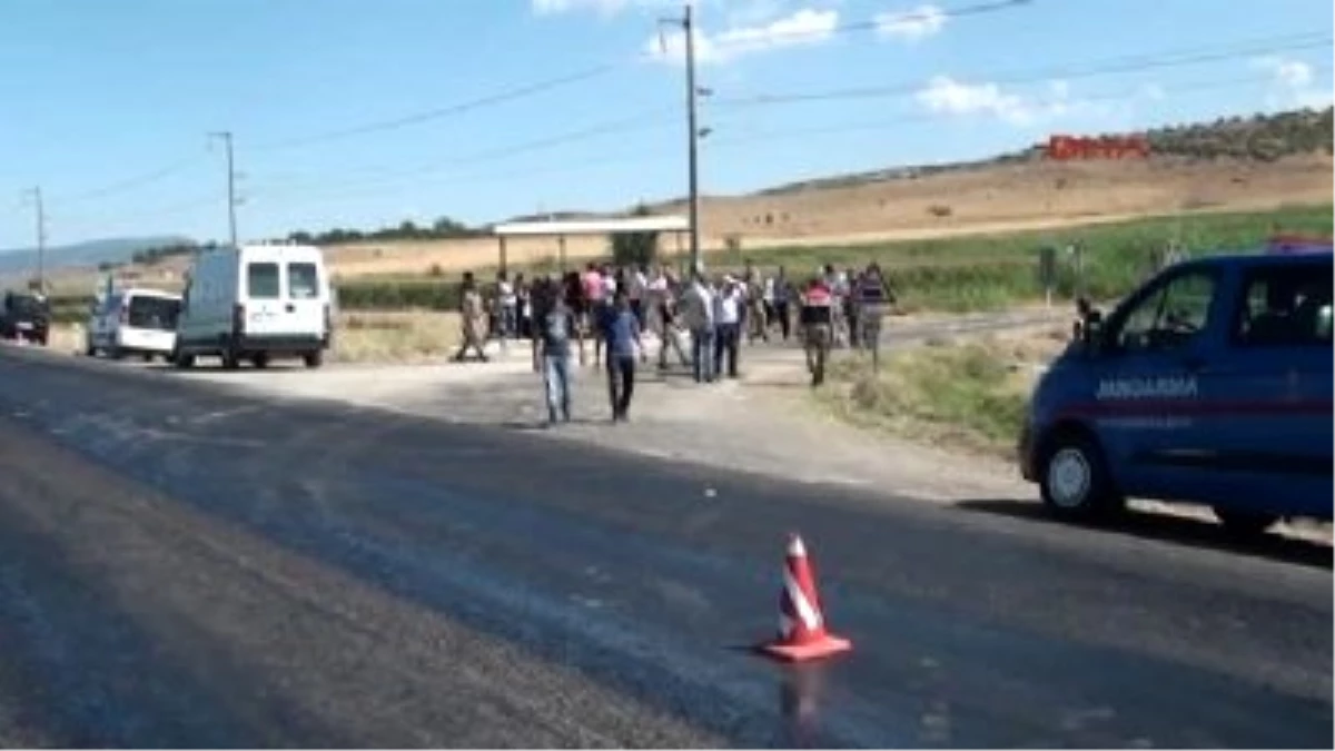 Kahramanmaraş\'ta Trafik Kazası: 3 Ölü, 4 Yaralı