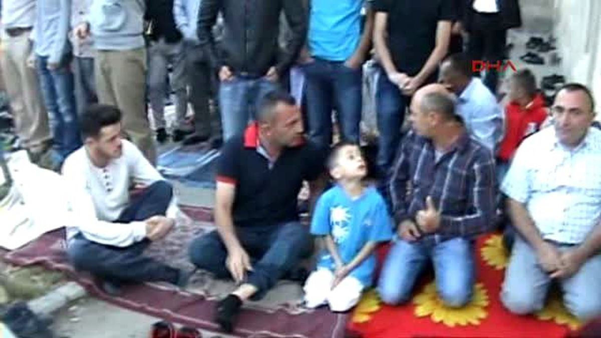 Priştine ve Tiran\'da Bayram Hutbelerinde \'Işid Terörü\' Kınandı....