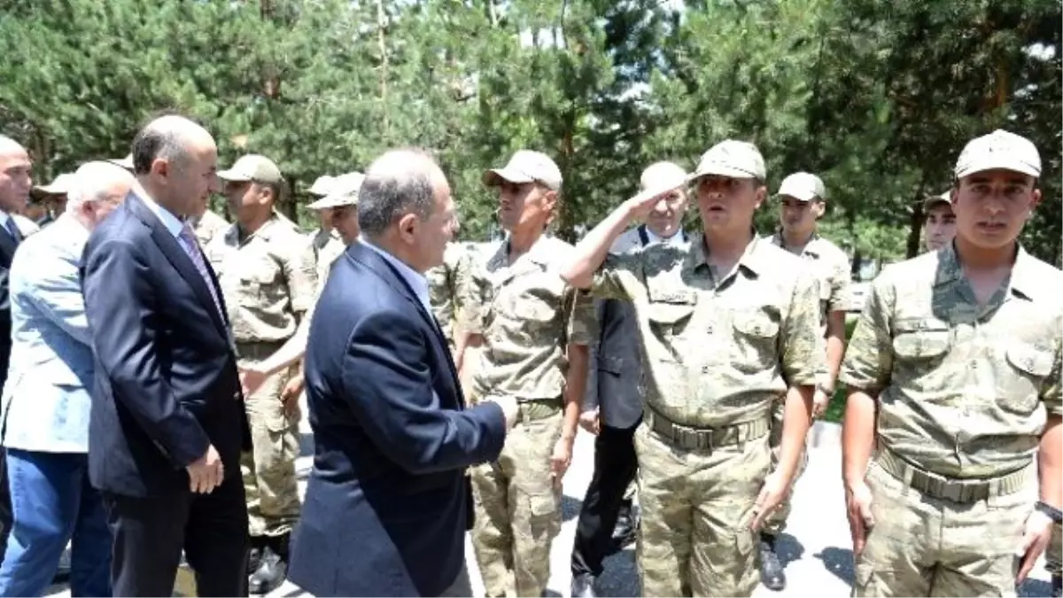 Sağlık Bakanı Akdağ\'dan Bayramda Beslenme Önerileri