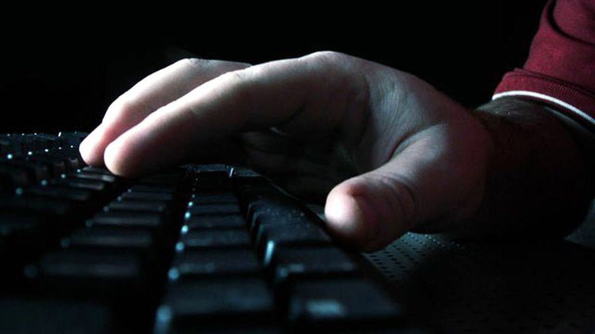 Ünlülerin Çıplak Fotoğraflarını Yayınlayan Hacker 18 Ay Hapis Cezası Aldı