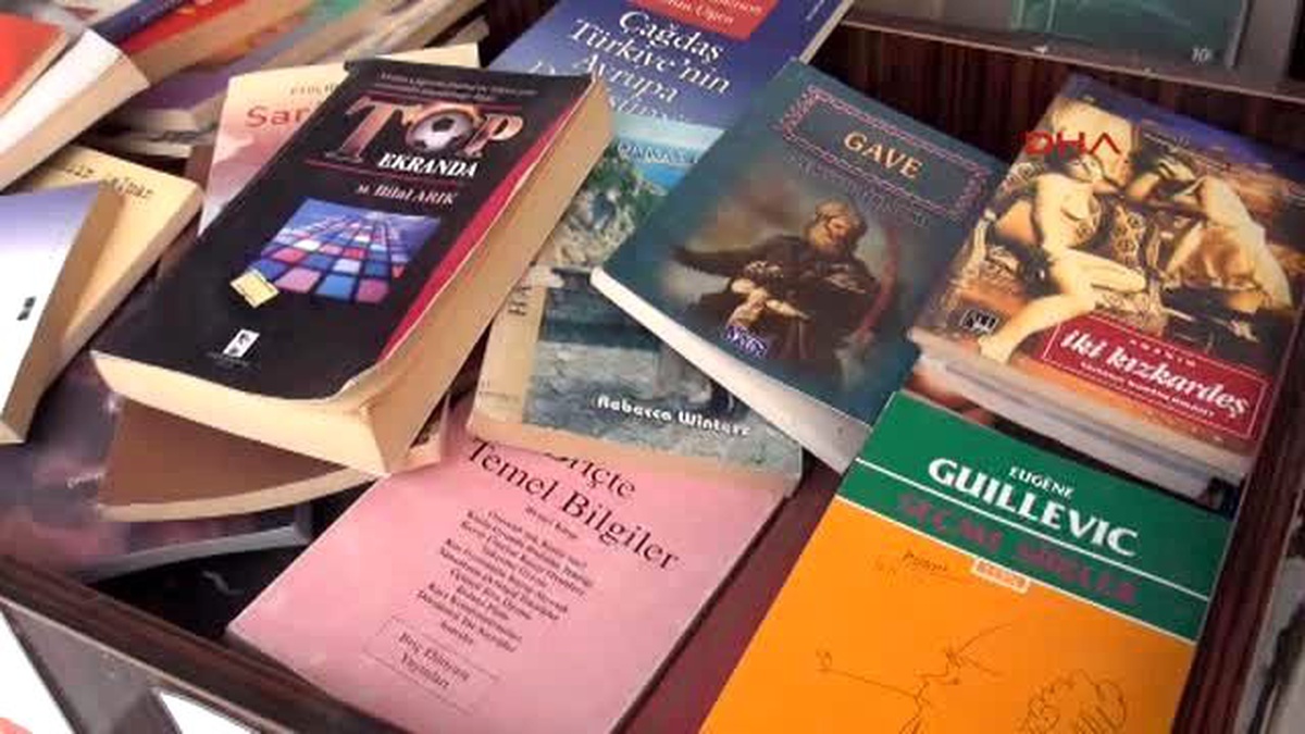 Amasya - Okumayı Teşvik İçin 1 Liraya Kitap Satıyor