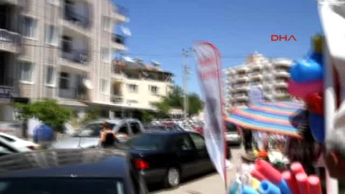 Balıkesir Ayvalık\'ta Trafik Kilitlendi