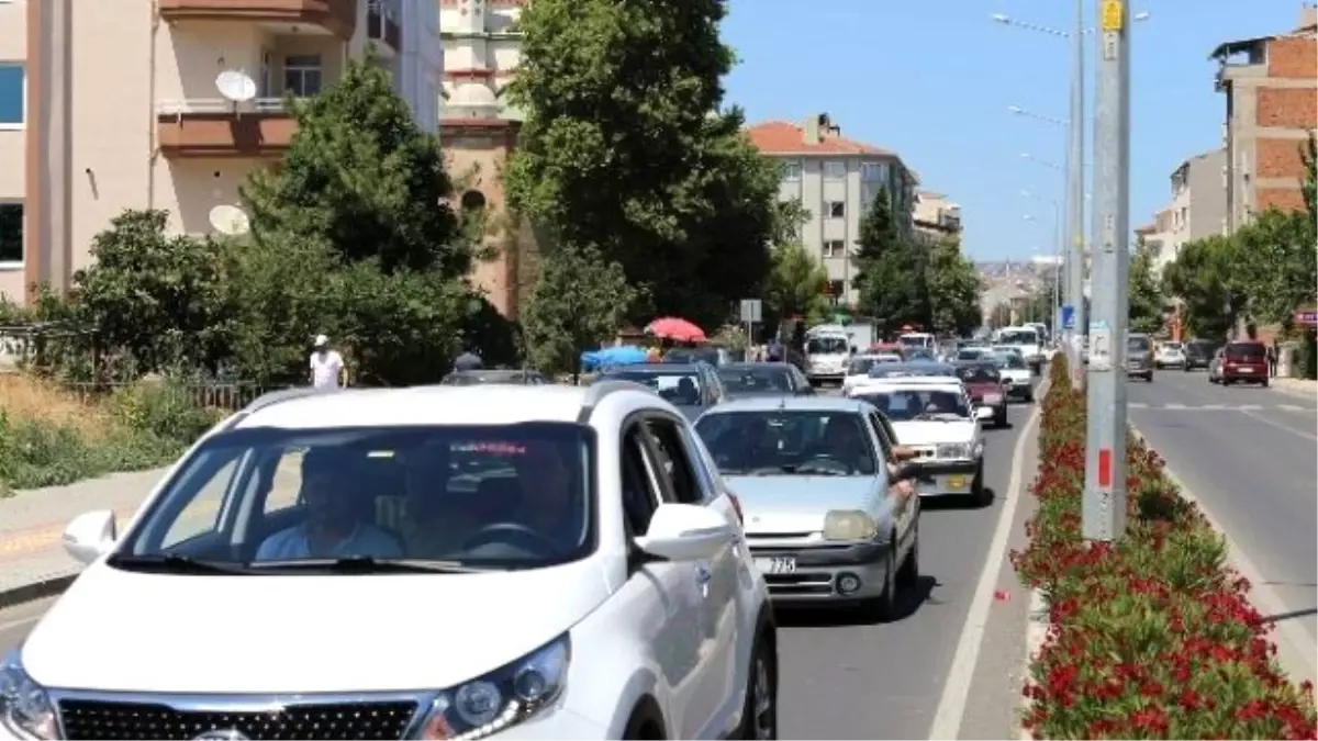 Bayram Tatili Tekirdağ Trafiğini Felç Etti