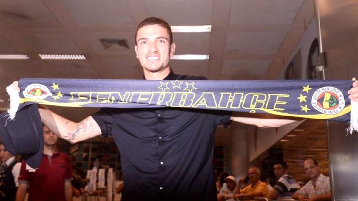 Fenerbahçeli Neustadter Galatasaray'a Göndermede Bulundu