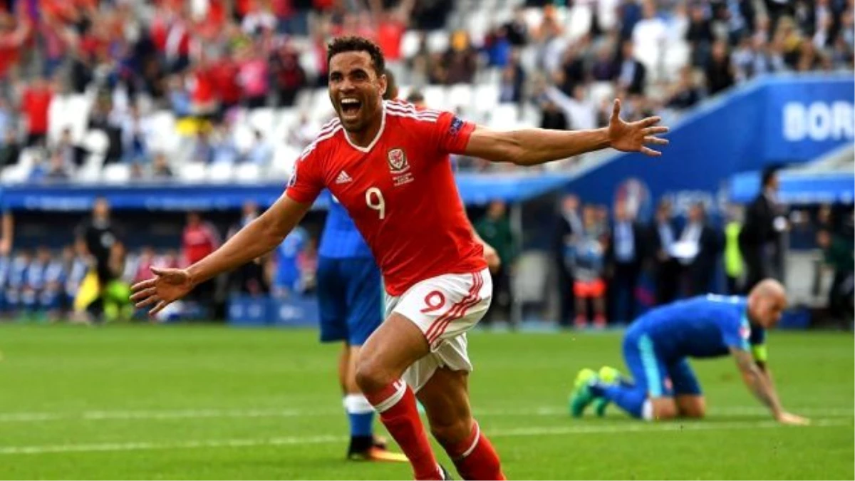 Galatasaray, Robson-Kanu'nun Transferi için Menajeriyle Görüştü