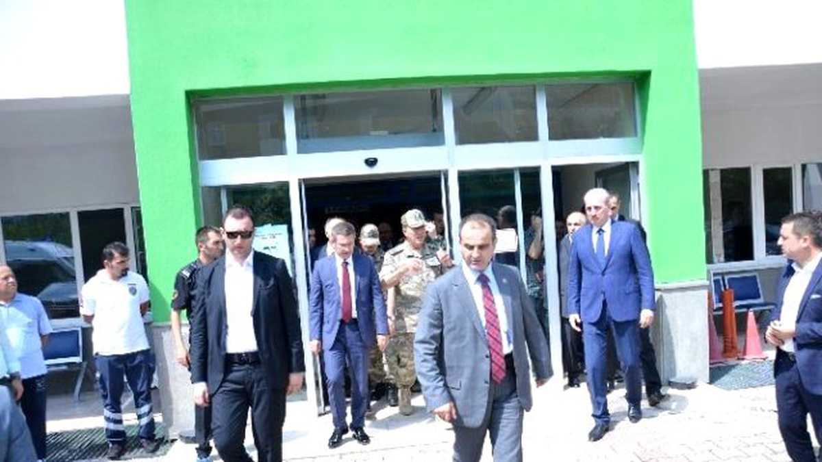 Helikopter Kazasında Yaralananları Hastanede Ziyaret Ettiler