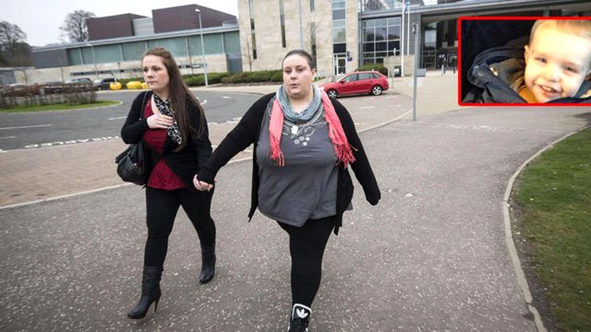 Lezbiyen Çift 2 Yaşındaki Çocuğu İşkence Yaparak Öldürdü