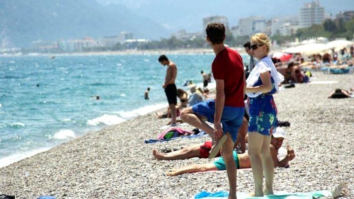 Moskova-Antalya Uçak Biletlerine Yüzde 75 Zam