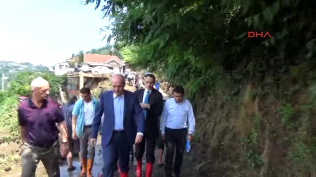 Ordu Perşembe\'de Sel; 1 Kişi Kayıp Numan Kurtulmuş Olay Yerinde İncelemelerde Bulundu -5