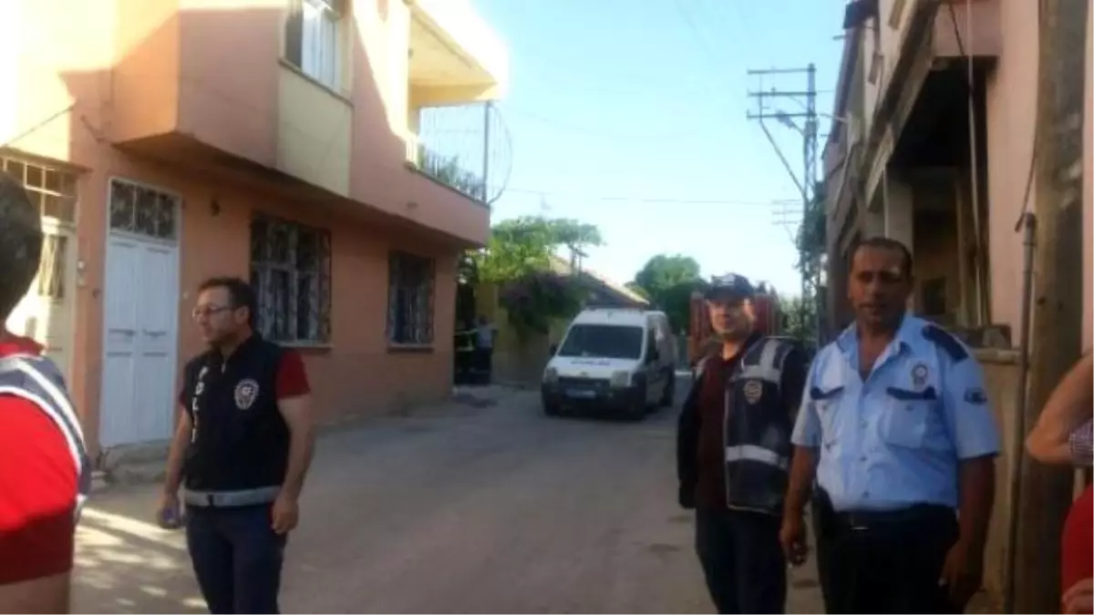 Reyhanlı'da Bir Evde Patlama: 2 Suriyeli Öldü