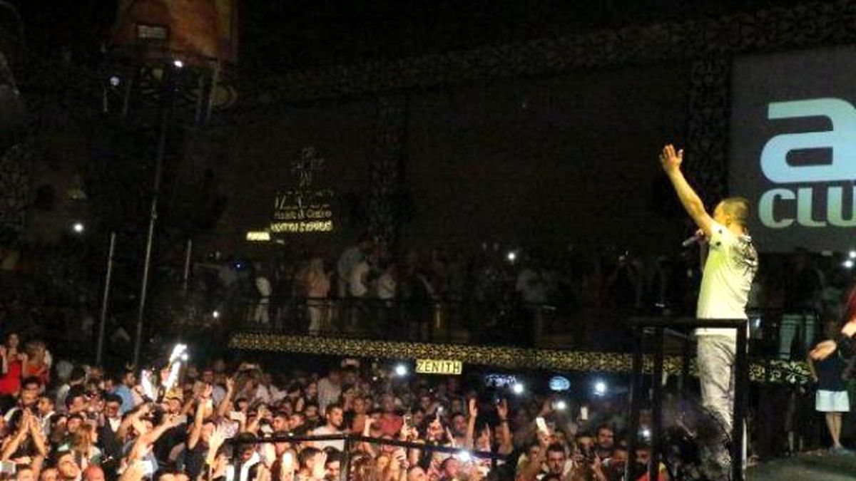 Serdar Ortaç\'tan Hayranlarına Evlilik Tavsiyesi