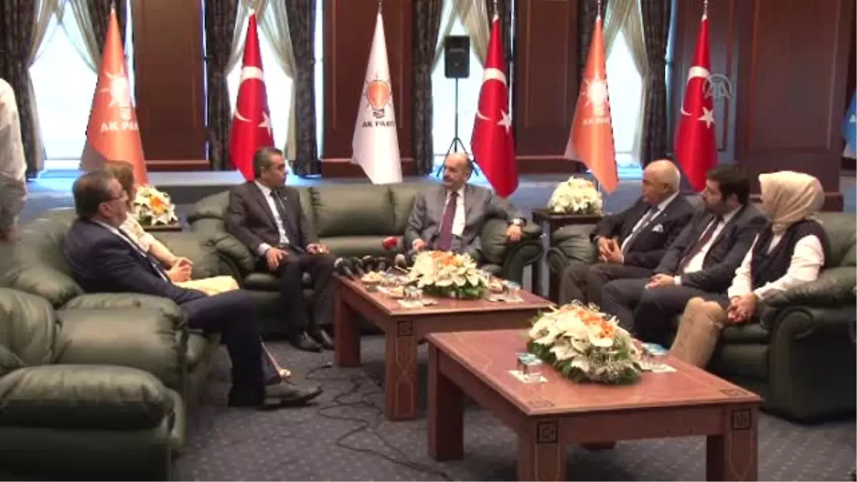 Siyasi Partilerde Bayramlaşma - DSP Heyeti, AK Parti\'yi Ziyaret Etti