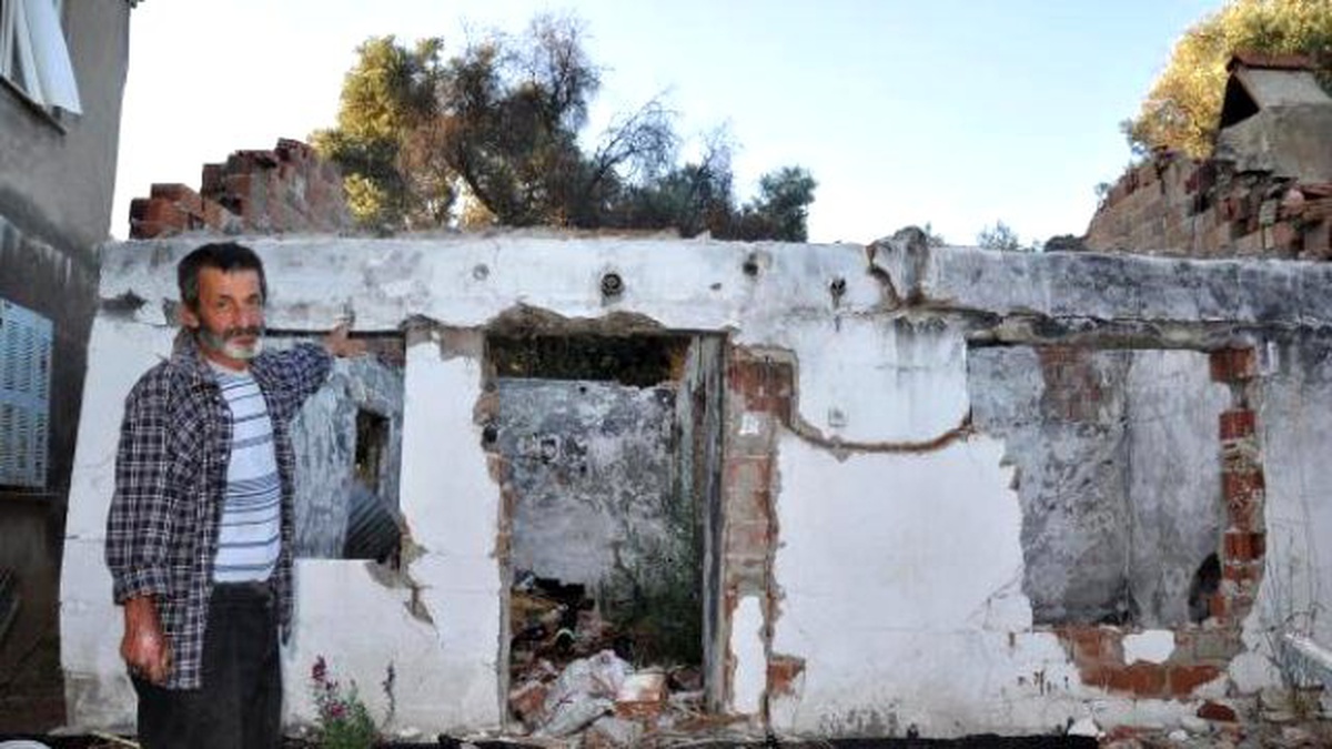 Yangında Evsiz Kalan Ailenin Çaresizliği