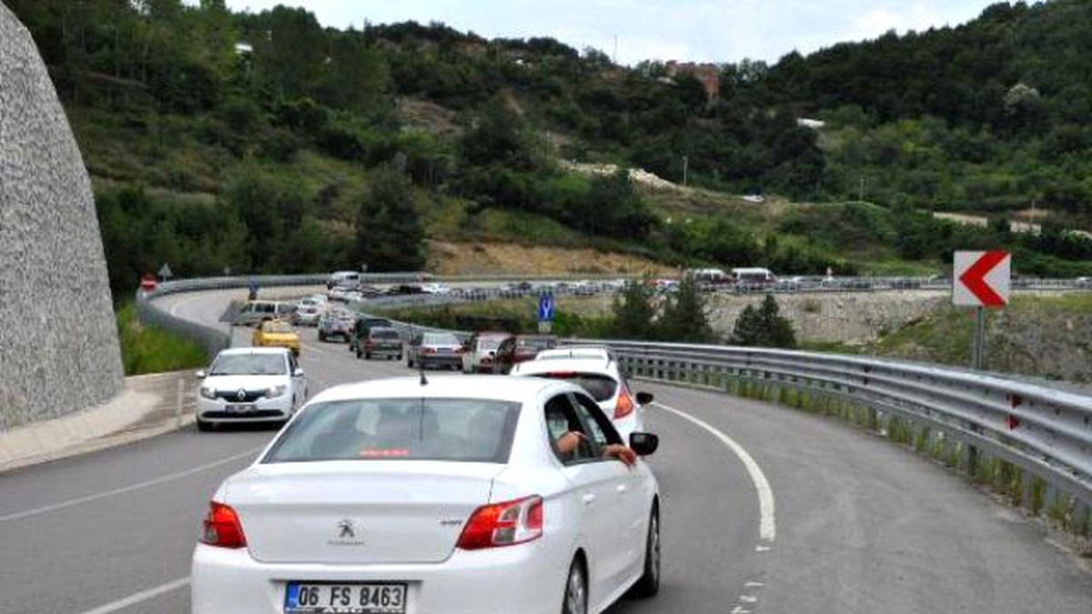 Amasra\'da Bayram Tatili Yoğunluğu
